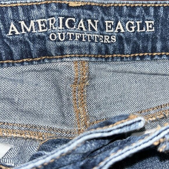 American Eagle Outfitters Blue Distressed Ankle Length Jeans(Size 6) - Picture 7 of 7